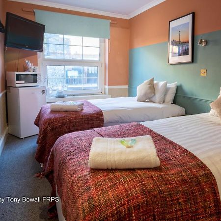 Pass The Keys Room 14 Twin The Blessed Elizabeth Boutique Suite Brighton Exterior photo
